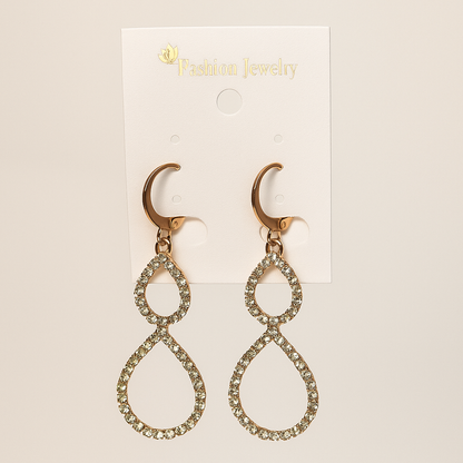 25  Premium Gifts Combo Pack for Girls – Birthday, Anniversary & Special Surprises. included jwllary , pendent, braslet, ring, hair accessories, cute gift box, etc.